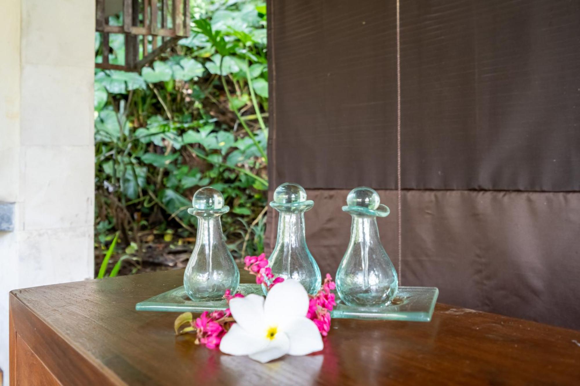 Villa Themma Jungle - Sumptuous 3Br Luxury Villa With Majestic Jungle View North Of Ubud Екстериор снимка