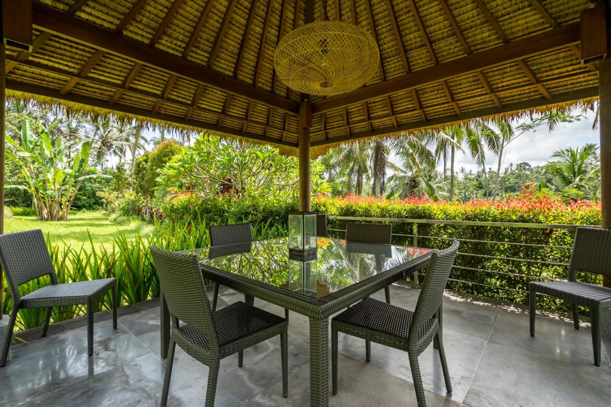 Villa Themma Jungle - Sumptuous 3Br Luxury Villa With Majestic Jungle View North Of Ubud Екстериор снимка